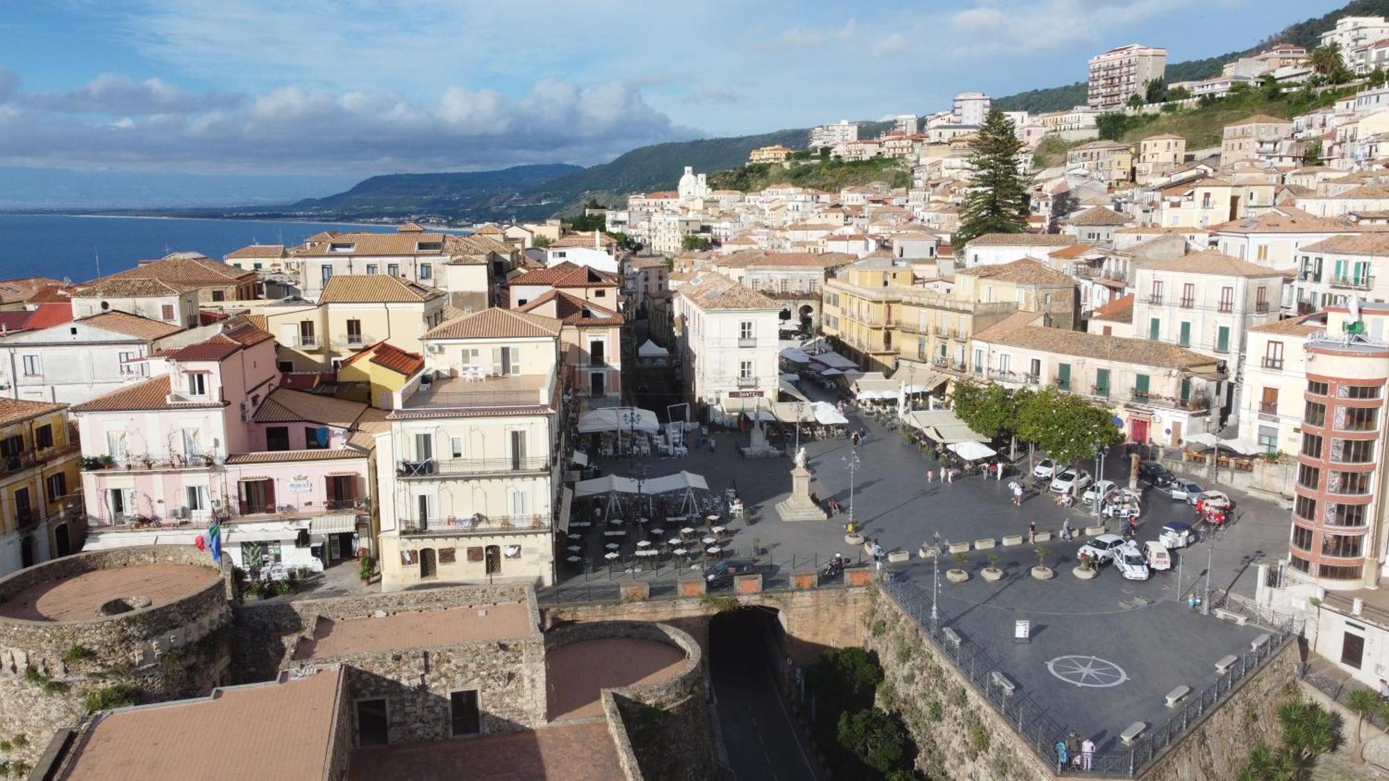 Hotel Della Piazza Pizzo (Calabria) Exterior foto