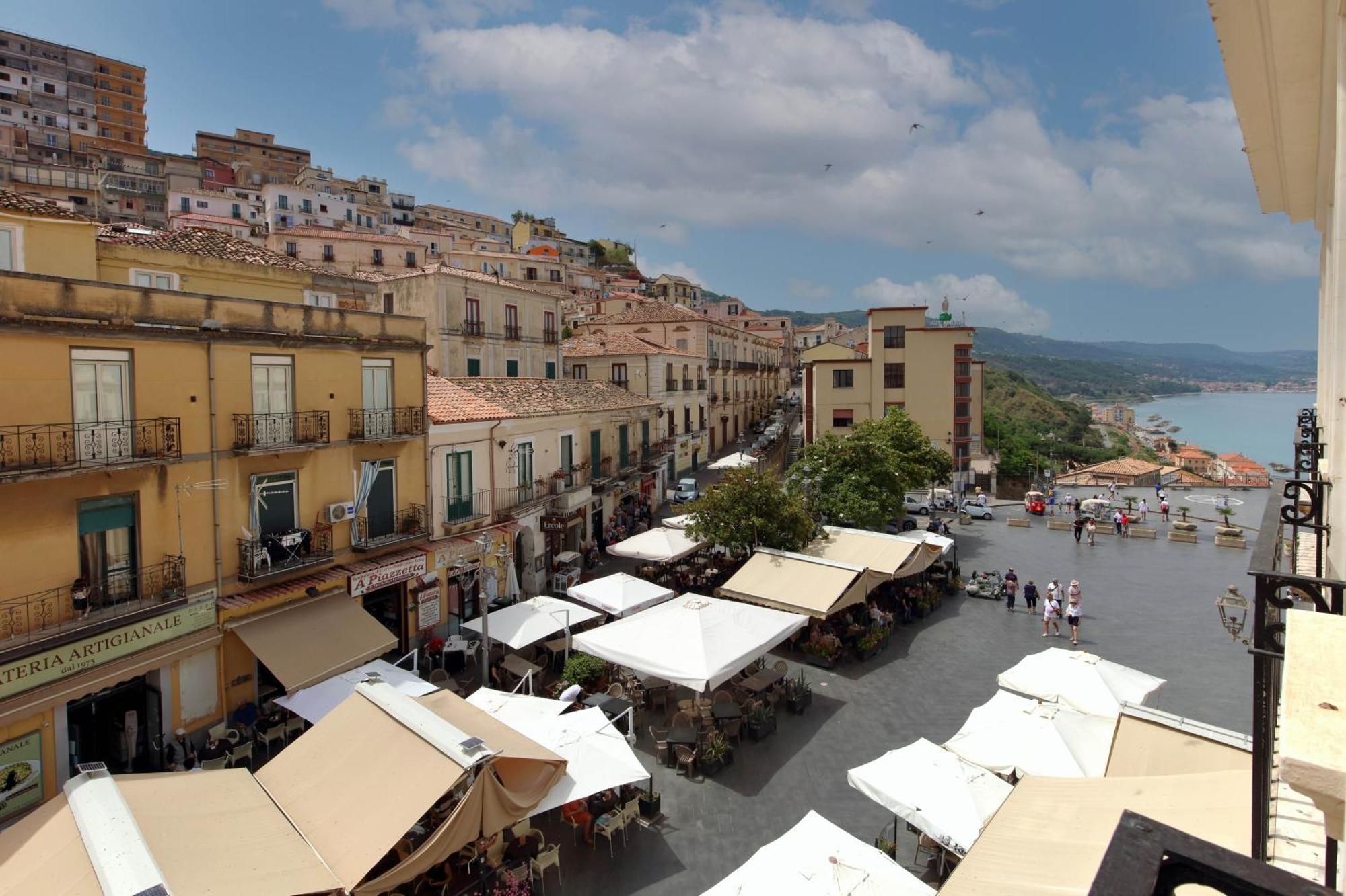 Hotel Della Piazza Pizzo (Calabria) Exterior foto