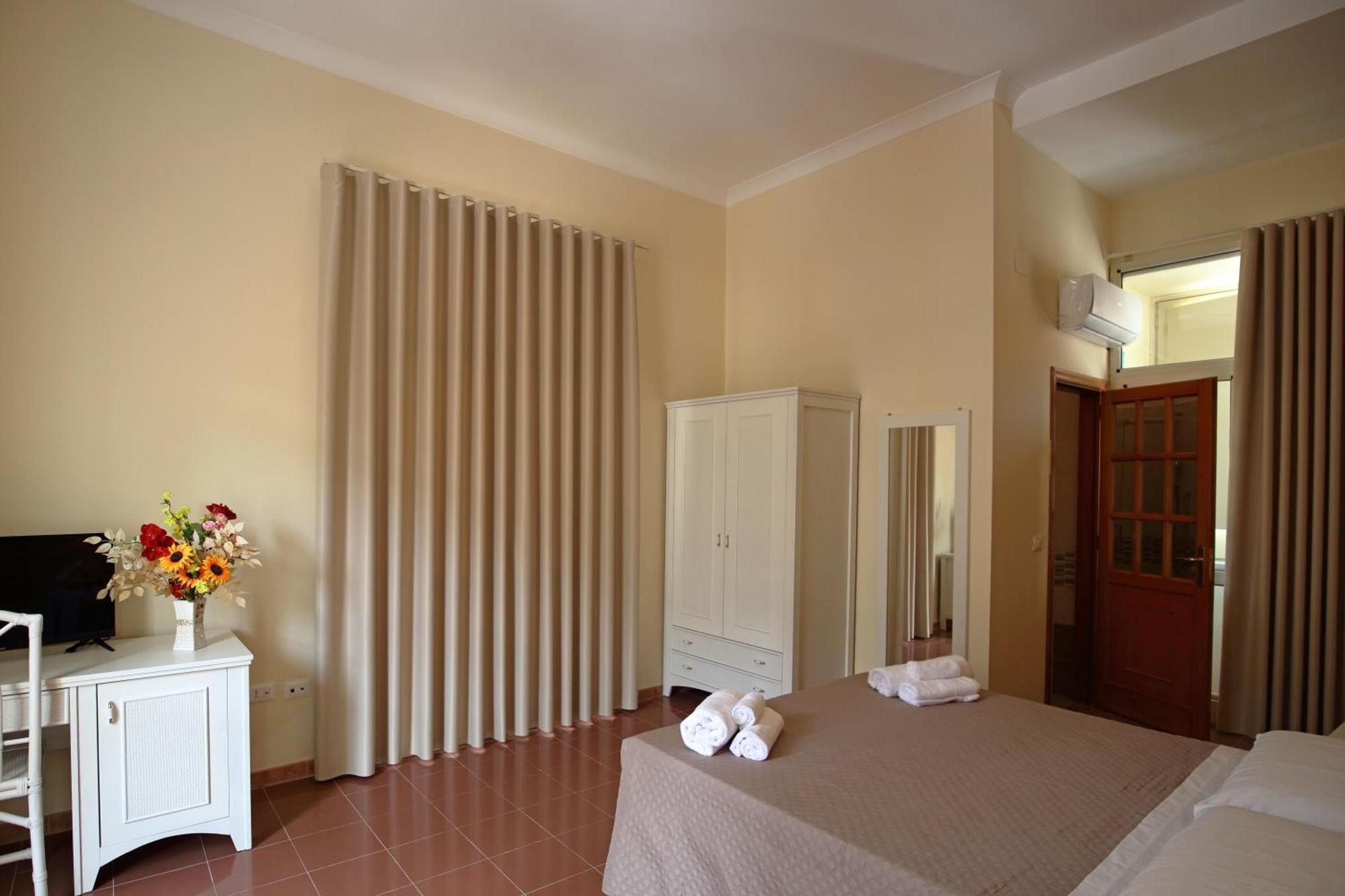 Hotel Della Piazza Pizzo (Calabria) Exterior foto